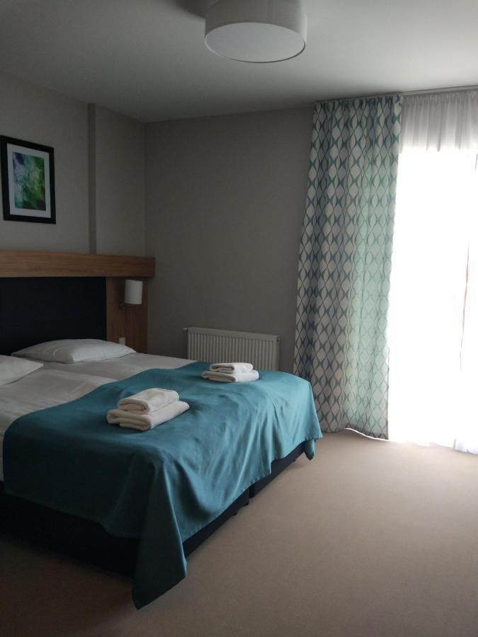 Bulwary Biznes Bed & Breakfast Мелец Екстериор снимка