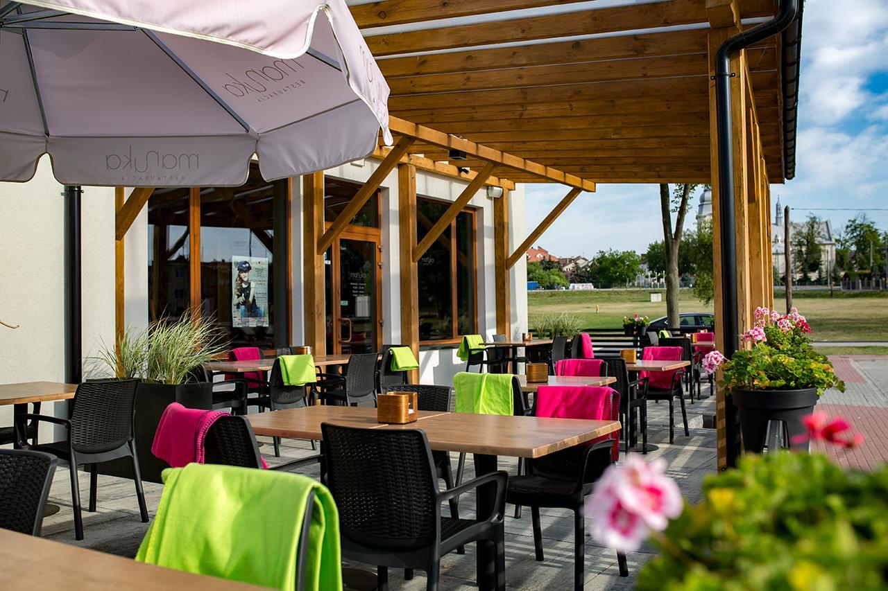 Bulwary Biznes Bed & Breakfast Мелец Екстериор снимка