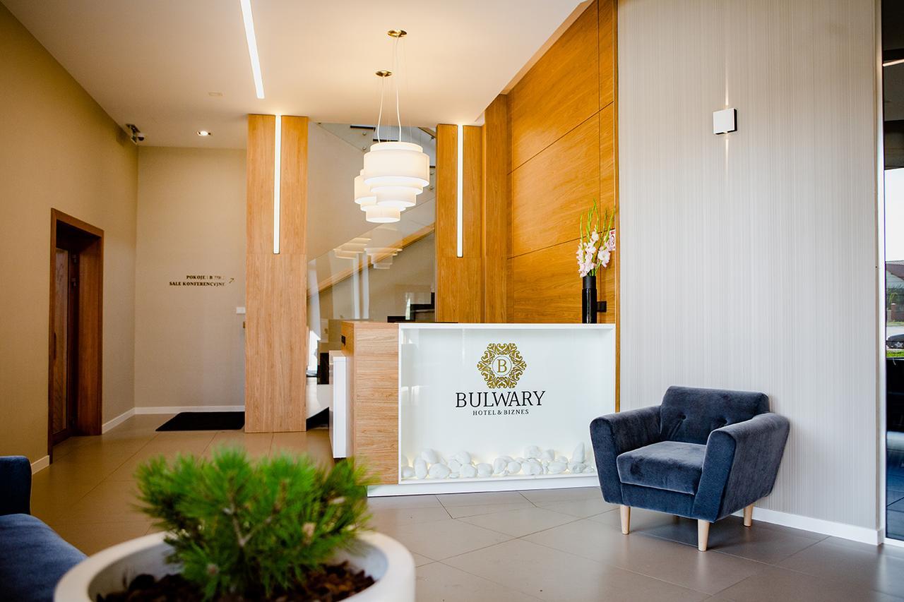 Bulwary Biznes Bed & Breakfast Мелец Екстериор снимка