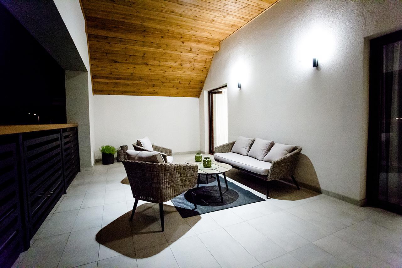 Bulwary Biznes Bed & Breakfast Мелец Екстериор снимка