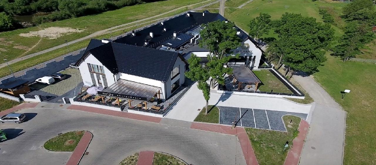 Bulwary Biznes Bed & Breakfast Мелец Екстериор снимка